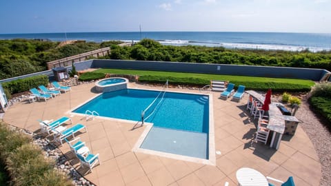 PI48, Oz- Oceanfront, 6 BRs, Private Pool, ELEV, Ocean Views, Hot Tub, Close to Beach Access Maison in Corolla