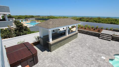 PI49, Treasure Island- Oceanfront, Poolside Bar, Private Pool, Ocean Views House in Corolla