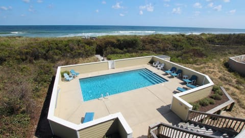 PI76, Life of Reilly- Oceanfront, Ocean Views, Private Pool, Private Beach Access, Foosball House in Corolla