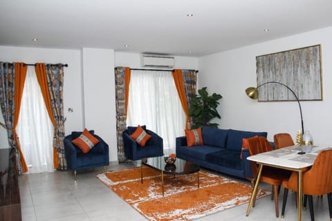 A307 Luxury 1 Bedroom Apartahotel in Accra