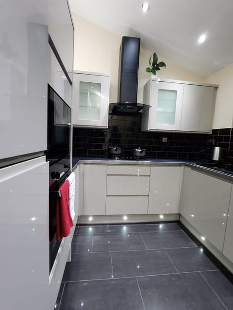 Bathway House - Free Secured Parking and Wifi Apartamento in Coventry