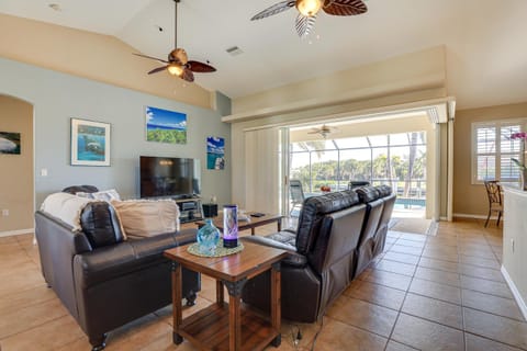 Pet-Friendly Waterfront Home with Pool! Casa in Port Charlotte