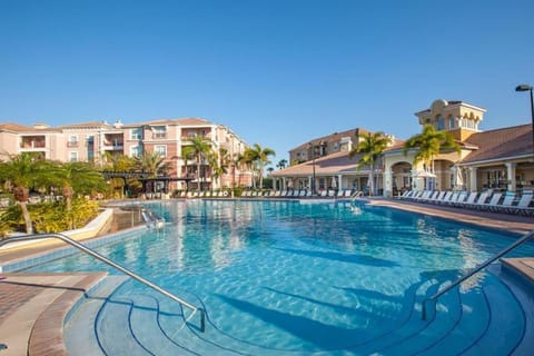 Apartment at Vista Cay Resort Condo in Highlands Reserve