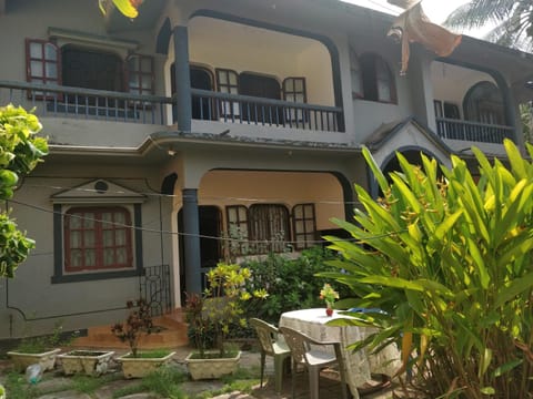 Koito-House calangute guest house Bed and Breakfast in Calangute