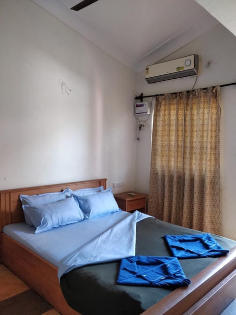 Koito-House calangute guest house Bed and Breakfast in Calangute