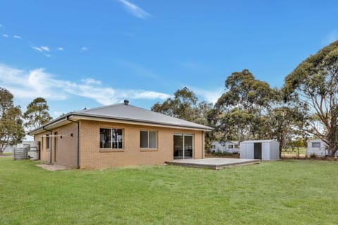 Boronia Springs House in Metung