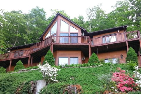 Pisgah View - Year round mountain view! House in Horse Shoe