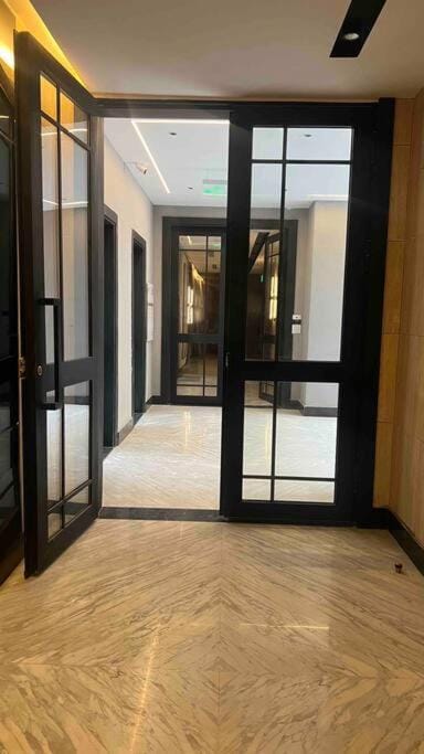 شقة خاصة ببلكونةو موقف أرضي مدخل ذاتي Apartment in Riyadh