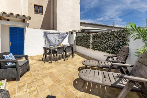 Duplex flat in the old town of Alcudia Apartment in Alcúdia