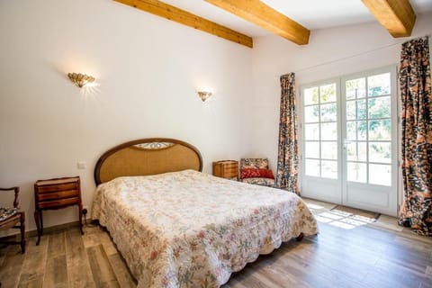 Domaine L'HELION Chambres D'hôtes Bed and Breakfast in Lorgues