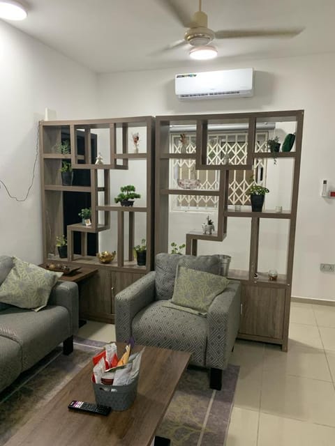 Modern 2 Bed & 2 Bathroom Flat Apartamento in Accra