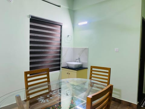 AL-Kabeer budget AC rooms Vacation rental in Thiruvananthapuram