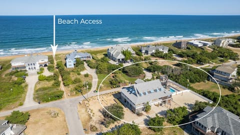 SS5, Chez Shea- Semi-Oceanfront, Ocean Views, Private Pool, Close to Beach Access House in Southern Shores