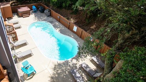 SS4, Sunning Your Bunns- Oceanside, Private Pool, Golf Cart, Bar, Hot Tub, Rec Rm House in Southern Shores