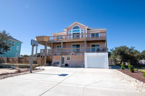 WC852, Amore- Oceanside, 6 Bedrooms, Pool Table, Hot Tub, Pool House in Corolla