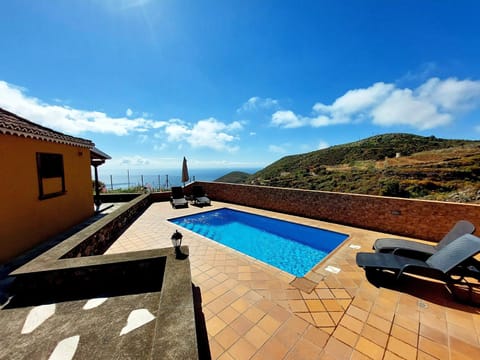 Balcony/Terrace, Swimming pool