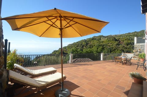 Balcony/Terrace, Mountain view, Sea view