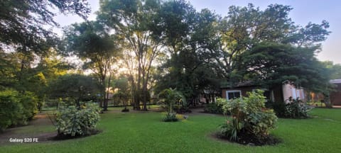 Casita del árbol Casa in Paso de la Patria