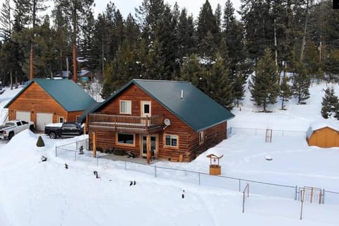 Mountain Getaway House in Seeley Lake