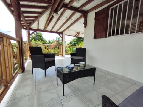 Communal lounge/ TV room, Balcony/Terrace, Breakfast