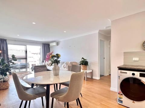 NEW! Long stay welcome. 2 Bedroom Boutique Home Appartement in Brisbane