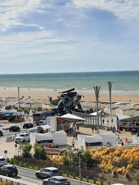 Plage de Calais, vue sur mer! Apartment in Calais