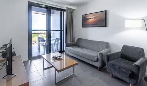 WhitsunStays - The Regal (2br/2bth, Central) Apartahotel in Mackay