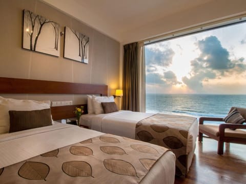 Bed, Day, Bedroom, Sea view