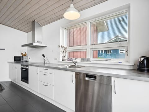 Holiday Home Pascal - 600m from the sea in SE Jutland by Interhome Maison in Augustenborg