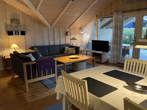 Holiday Home Esther - 500m from the sea in SE Jutland by Interhome Casa in Sønderborg