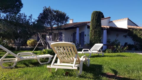 Les Cyprés House in Saintes-Maries-de-la-Mer