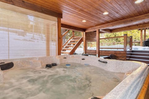 Mountain Zen Tahoe Luxury Property Incline Village Lakeview House in Incline Village