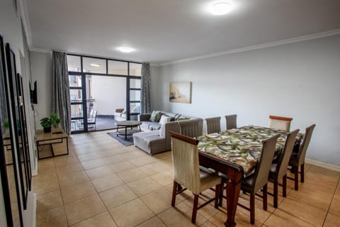 Stay at the Point - Harbour Haven Condo in Durban