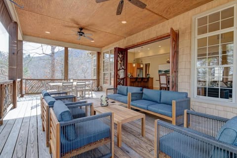 Game Room ~ Fire Pit ~ Resort Access ~ Huge Home Haus in Lake Lure