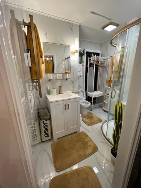Luxurious Bedroom with Private Bathroom Urlaubsunterkunft in Westport