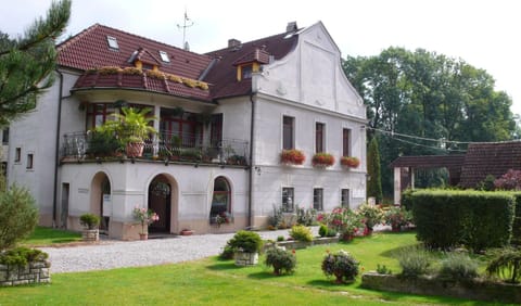 Facade/entrance, Autumn