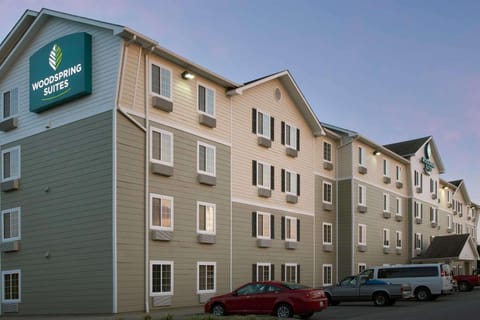 WoodSpring Suites Johnson City Hotel in Johnson City