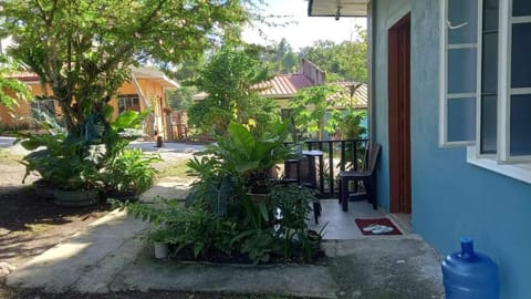 Bohol-Simple and Elegant Suite Apartment in Tagbilaran City