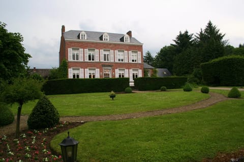 Facade/entrance, Garden