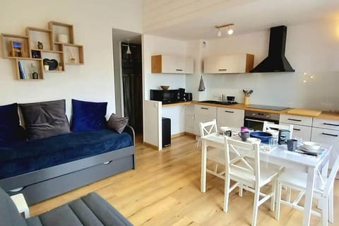 "LE LAC A LA MER" Appartement cosy, 4 personnes, vue sur lac, WIFI gratuit Condo in Talmont-Saint-Hilaire