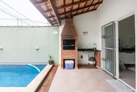 Casa com Piscina Itanhaem (Próximo Praia) House in Itanhaém