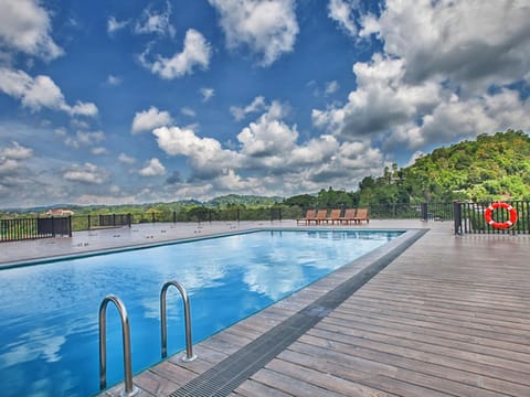 Pool view, Swimming pool