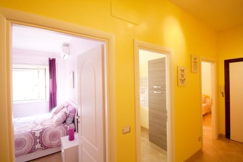 Day, Decorative detail