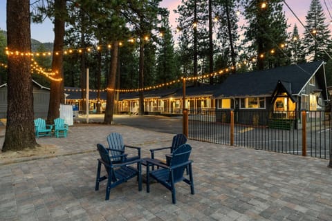 Property building, Seating area