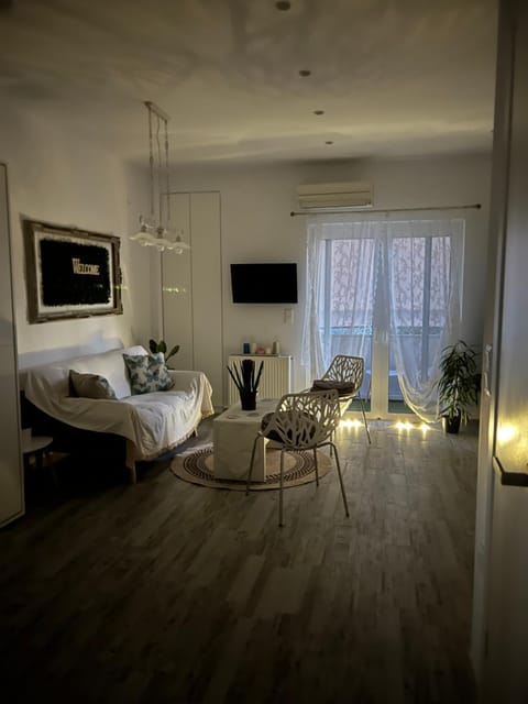 Selenity studio(close to two metro stations) Apartment in Piraeus Regional Unit, Greece