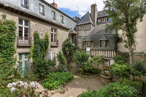 Property building, Garden view