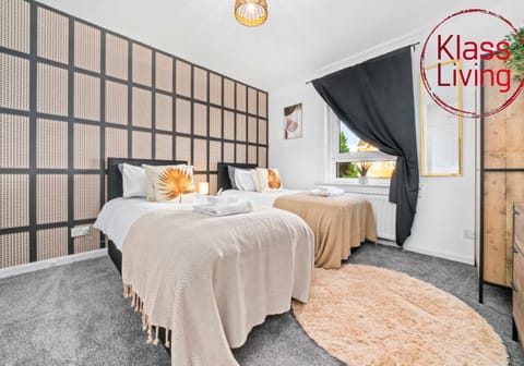 Uddingston Apartment by Klass Living Apartment in Bellshill