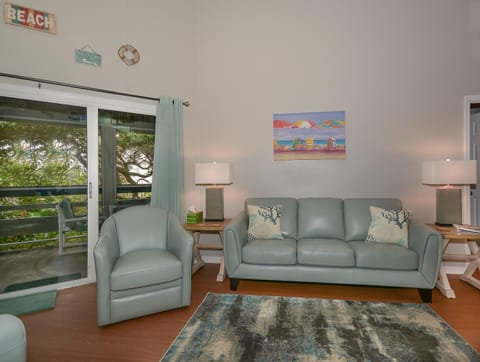 Beautiful and Quiet 2 Bedroom Condo - SV267 Condo in Edgewater