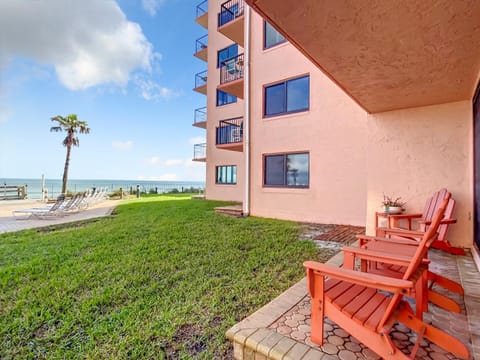 Ground Floor Oceanfront. Steps to the Pool Beach Sunrise 103 Condo in Edgewater