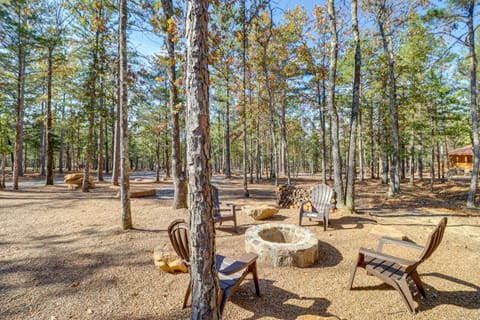 Tumbling Shoals Cabin with Fire Pit 1 Mi to Lake Maison in Greers Ferry Lake